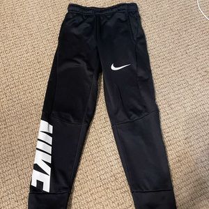 Boys Nike sweat pants
